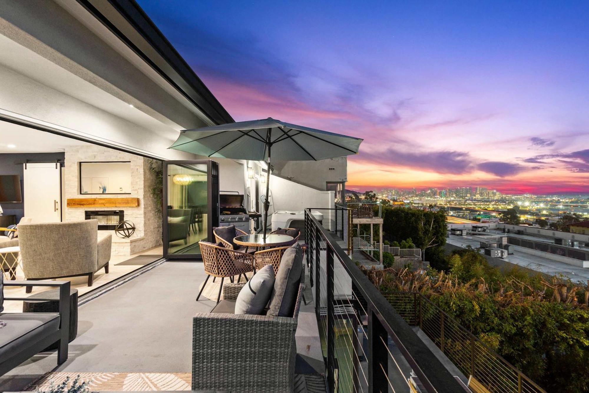 The California - On Of In A Hot Tub Holiday home San Diego